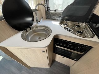 /photos/8982/9e6c672e-788c-30b9-d983-9d2e0d823023_i320x240.jpg