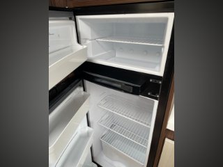 /photos/8982/a1700d5d-9238-1c74-3fbb-d76420a7eaf5_i320x240.jpg