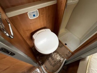 /photos/8982/a640b7ab-1aa6-92ad-0f78-eca716f6c88c_i320x240.jpg