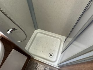 /photos/8982/aa27c4e2-1f49-a488-f935-ea6e5c79e640_i320x240.jpg