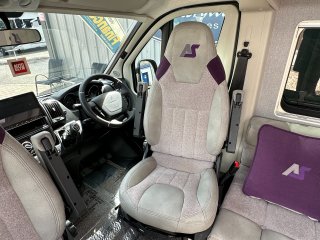 /photos/8982/aa7e7cf4-c690-9599-39e4-d681d1a04705_i320x240.jpg