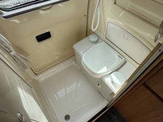 /photos/8982/aeae8fed-e0ad-0f32-a54d-e82aa40942c5_i320x240.jpg