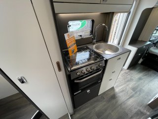 /photos/8982/b1ec89fb-518a-84c0-6b70-8e99a64c4bb9_i320x240.jpg