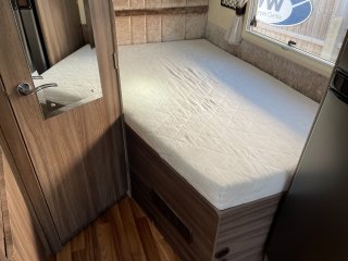 /photos/8982/b407a2c0-120e-b8ca-8ddd-0cbcd3a8745d_i320x240.jpg
