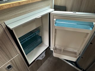/photos/8982/b60a8662-0f93-a7fe-9683-4189e428361f_i320x240.jpg