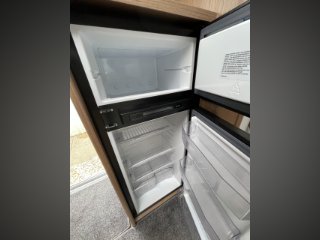 /photos/8982/b72ef09f-db7c-2b7d-eba7-76ac83527b4c_i320x240.jpg