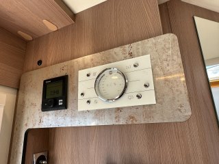 /photos/8982/bb409751-42f5-bcdc-0e27-b7bf5ac722a0_i320x240.jpg