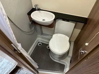 /photos/8982/bbe0d8e1-6152-2e63-3fa1-10e00ec9a49f_i320x240.jpg