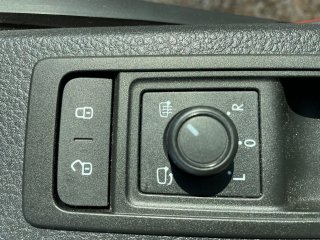 /photos/8982/c1e2cdbd-a68d-647a-e495-1f79dc395fa9_i320x240.jpg