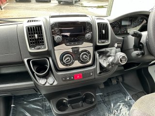 /photos/8982/c2e683b2-2ffb-1046-d23e-c85f2e0ddf70_i320x240.jpg