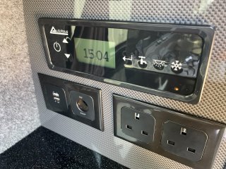 /photos/8982/c3edf721-aa62-2212-57e0-9deea47de6e0_i320x240.jpg