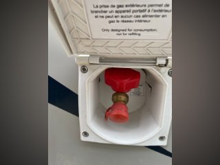 /photos/8982/c41e0b94-5bd5-76e3-82db-7da0927b60c1_i320x240.jpg