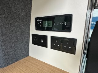 /photos/8982/c947df1f-df76-1860-d9ee-a6f8f15e5d5a_i320x240.jpg
