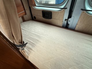 /photos/8982/c9a94d93-cdbf-f451-f7e8-bc336ec04ab5_i320x240.jpg