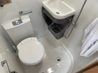 /photos/8982/ca2781e1-2cf7-7f8e-d0c0-c16ba85767f7_i320x240.jpg