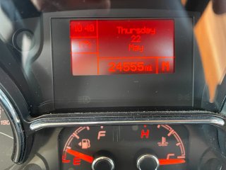 /photos/8982/caec96ef-b7e3-1db6-3fba-909bf97c4a8f_i320x240.jpg