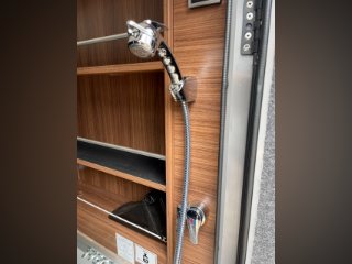 /photos/8982/cee4e18e-1fc6-de1d-a1ca-3cdc2858ea77_i320x240.jpg
