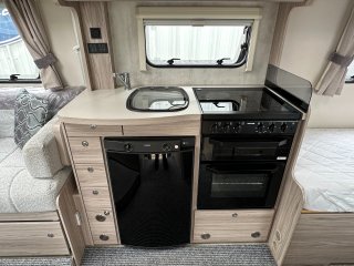 /photos/8982/d148f6b2-ab6e-b6e3-fca6-3c5004285ac5_i320x240.jpg