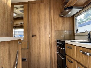 /photos/8982/d6d4e312-7167-2a51-70c4-1bd9fbedd6a8_i320x240.jpg