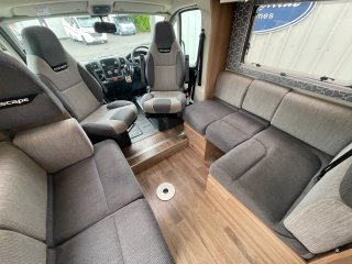/photos/8982/da4b880d-728b-d395-0a03-644e585f506a_i320x240.jpg