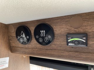 /photos/8982/e6d7ce57-31ba-a621-00d7-e851b8d802f1_i320x240.jpg