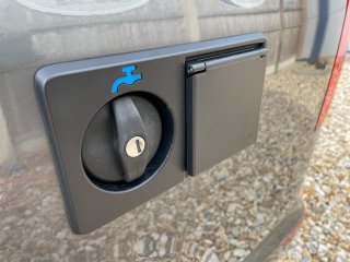/photos/8982/e6f90ae9-854d-443b-4487-452761e638c4_i320x240.jpg
