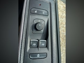 /photos/8982/e7f6df2b-04d8-ecae-6fea-c7de6f110246_i320x240.jpg
