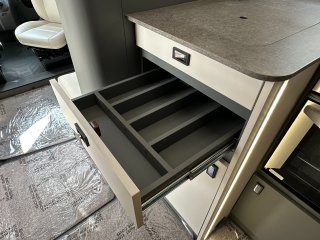 /photos/8982/ef848e0f-0a7a-bac4-2bf3-f0060d3fc430_i320x240.jpg