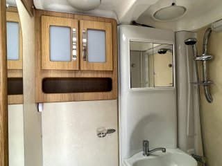 /photos/8982/f0e5f035-c1e9-c122-a9be-12730ca43d8c_i320x240.jpg
