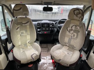 /photos/8982/f2724fdb-1d59-31f8-ee2a-3717cf8cc20b_i320x240.jpg