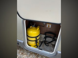/photos/8982/f6102f88-6d8a-2358-8b61-4a73cb939645_i320x240.jpg